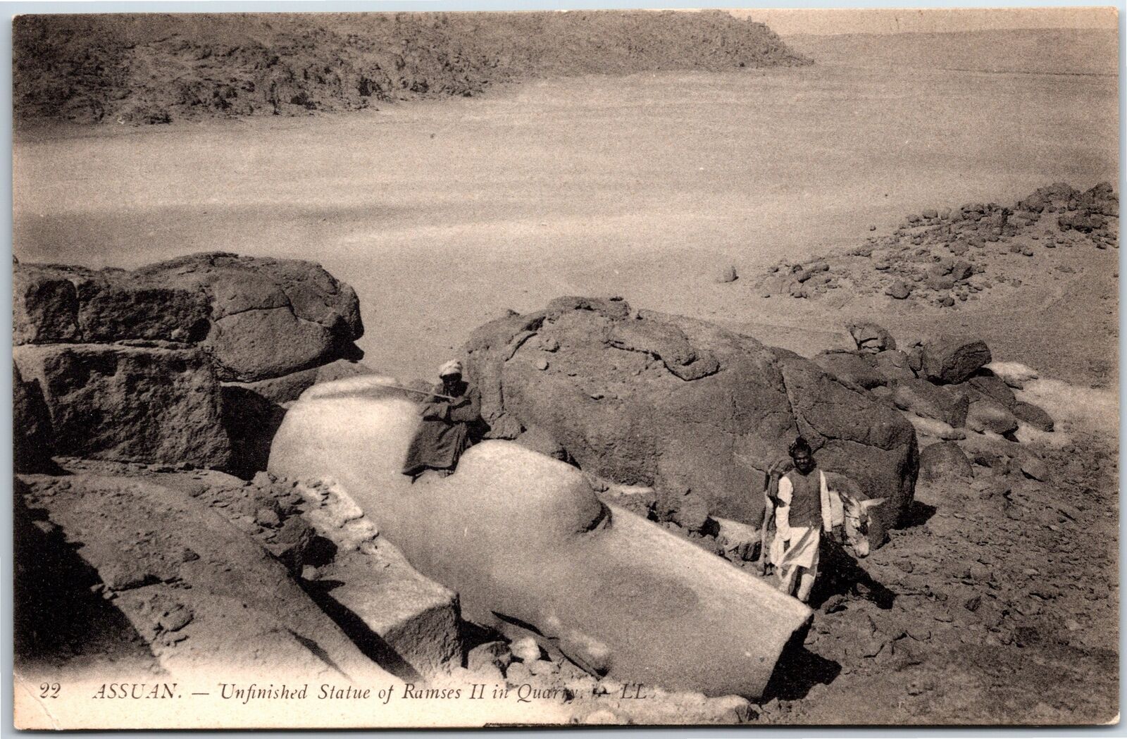 VINTAGE POSTCARD UNFINISHED RAMSES II STATUE ON THE BANKS OF THE ASWAN DAM EGYPT