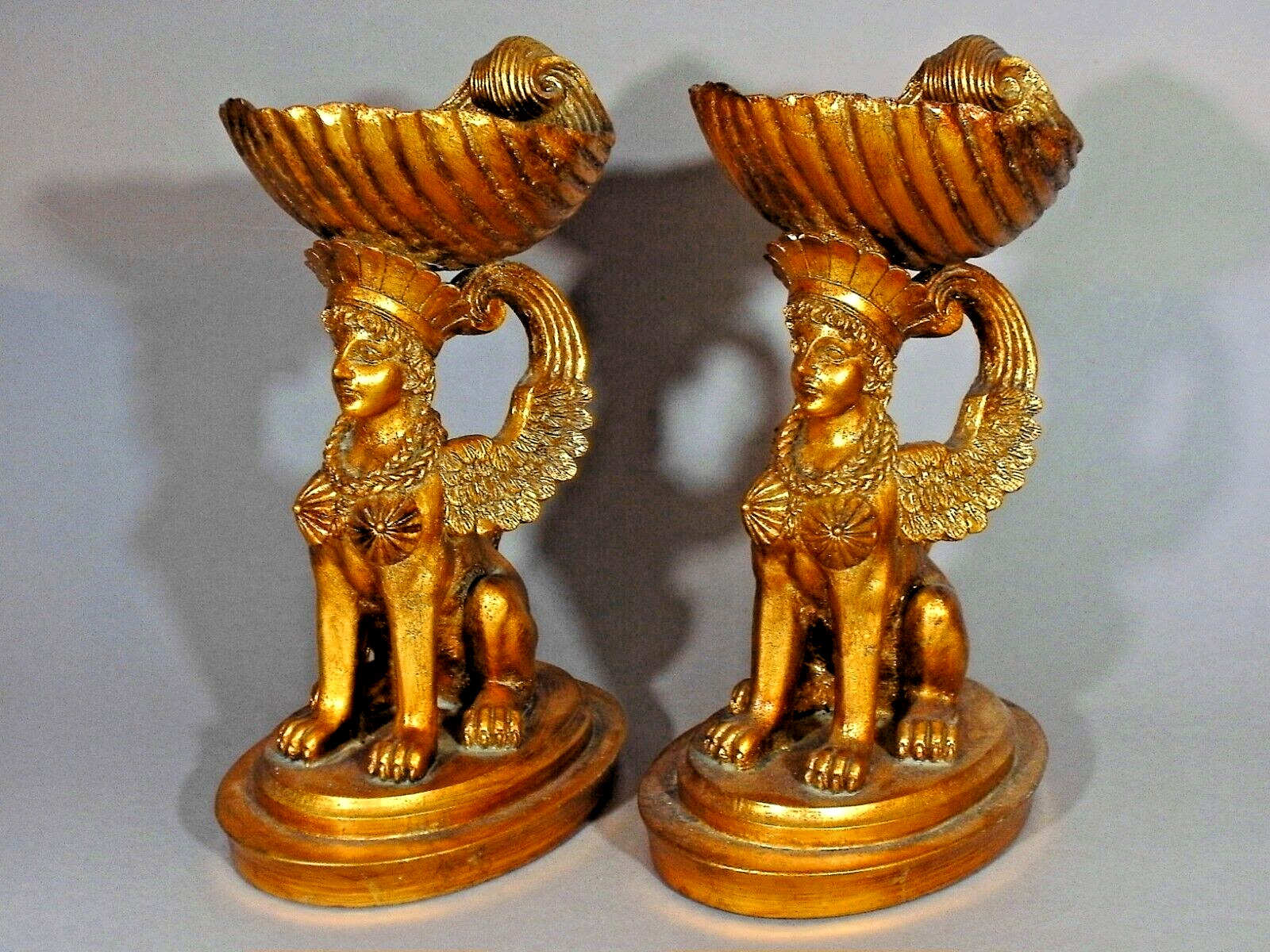 RARE PR. NEOCLASSICAL OLD WINGED  SPHINXES HOLDING SHELL FORM DISHES GILT /WOOD