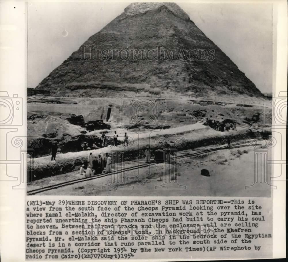 1954 Press Photo Cheops' tomb excavation site, Khefren Pyramid - piw05159